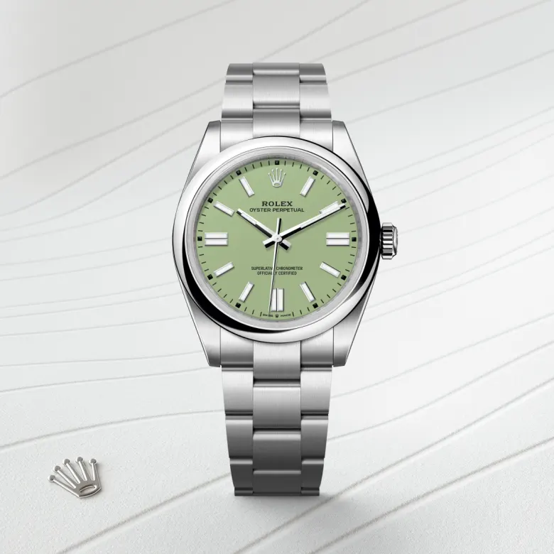 ROLEX グリーンボックス We've gotten our hands on the new Rolex Green box! Take a